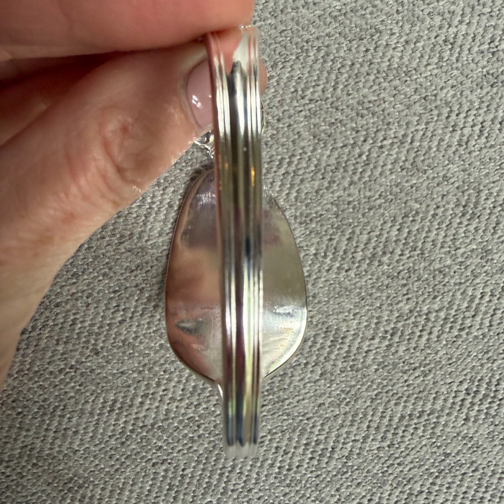 Silverware Spoon Bracelet - Picture 4 of 9